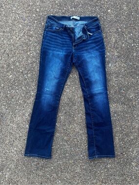 BKE Women's Payton Dark Blue Boot Cut Jeans. Size 33x35.5